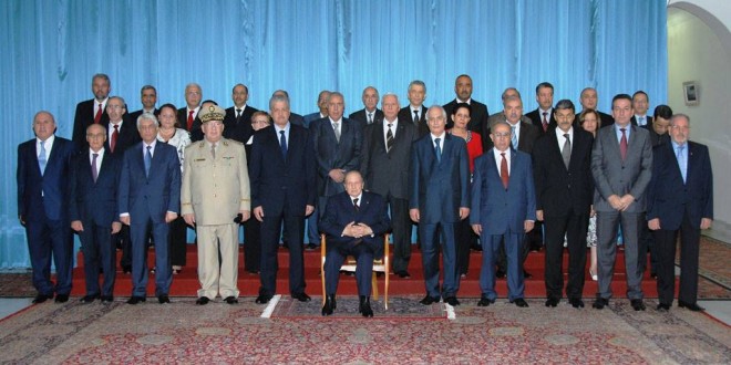 قائمة أسماء لوزراء وجنرالات وفروا لأبنائهم من أجل الدراسة في الخارج