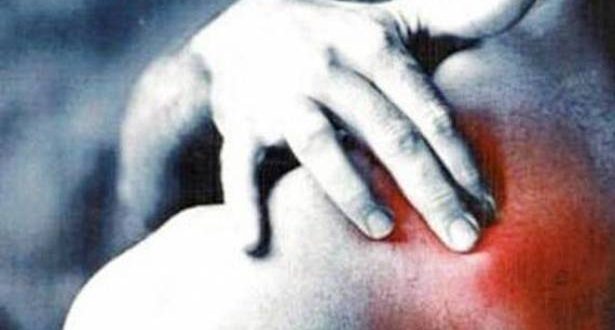 لا تهملوا ألم الكتف فمؤشراته خطيرة