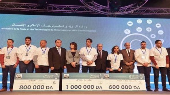 طالب من المدرسة العليا للإعلام الآلي يتحصل على الجائزة الوطنية للابتكار و تكنولوجيات الإعلام و الاتصال